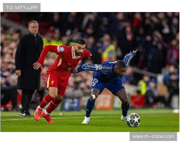 曼联对阵巴黎圣日耳曼，伤兵满营主队保平争胜